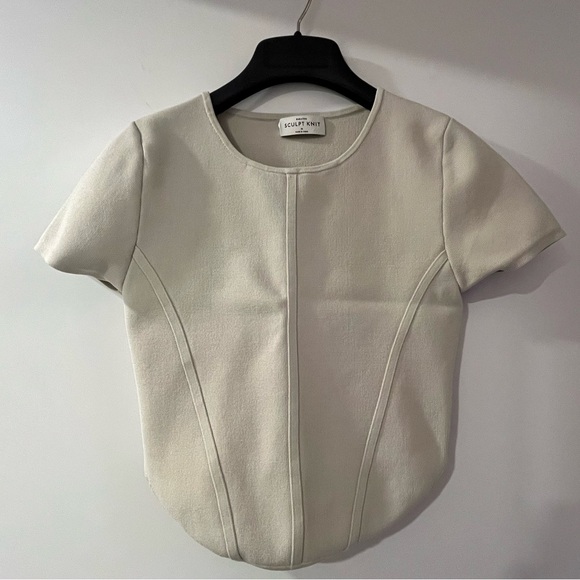 Babaton sculpt knit cropped tee - Picture 1 of 3